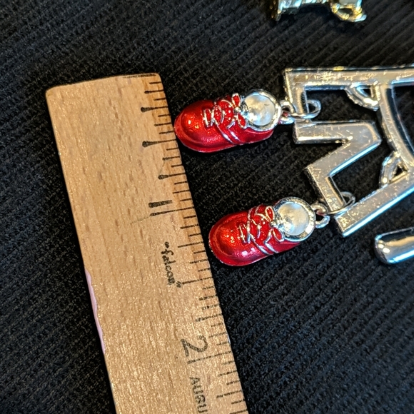 ⚾ Baseball player dangle ornament - Picture 6 of 9